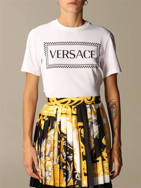 t-shirt versace logo femme|shirts that look like Versace.